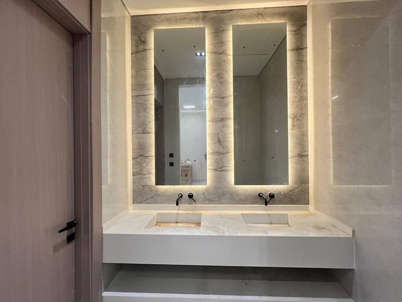 Brand New | Modern Layout | READY TO MOVE | - Image 12