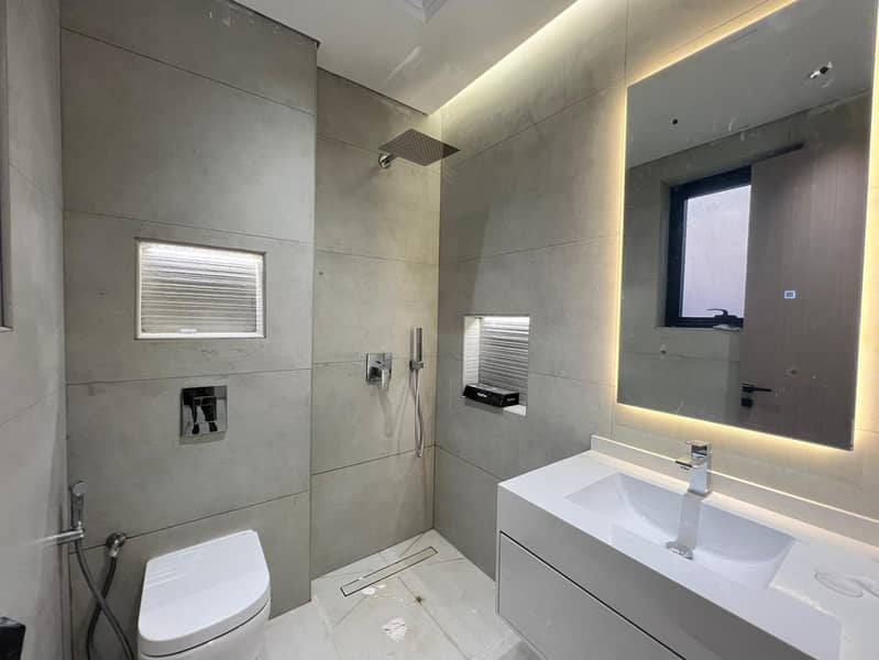 Brand New | Modern Layout | READY TO MOVE | - Image 14