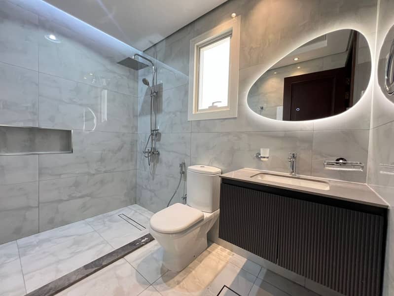 Spacious brand new 5 BR Villa for Rent in Wadi al - Image 20