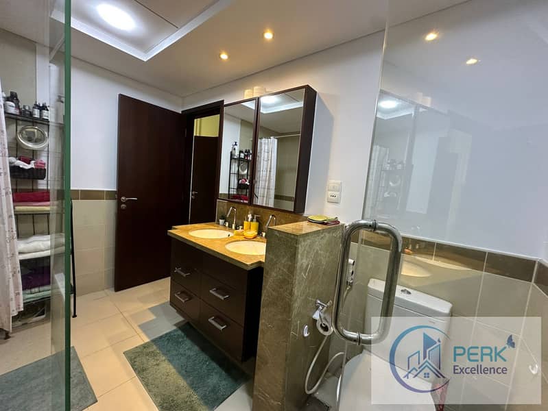 2BR Fully Furnished Apartment for Sale | 29 Burj Boulevard Tower 1, Downtown Dubai - Image 18