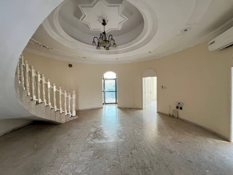 8- BR| Maid | Garden| Villa for Rent in Al Twar 2 - Image 10