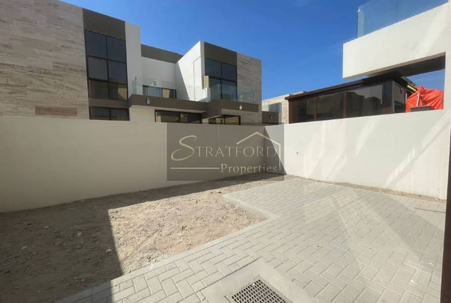 4 BR + Maids - Townhouse in Elie Saab VIE - Image 12