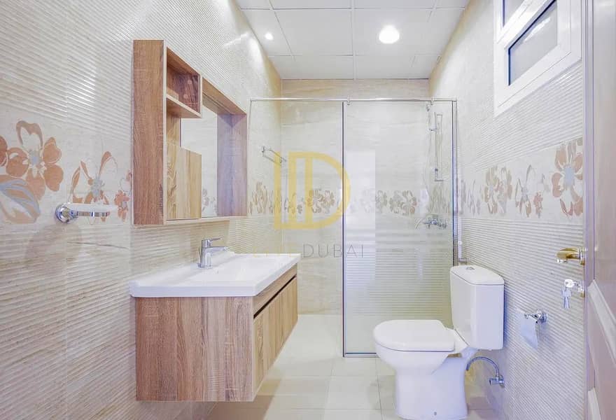 Rent|Unfurnished Well Maintain Villa| 4 Bed|Al Barsha South - Image 6