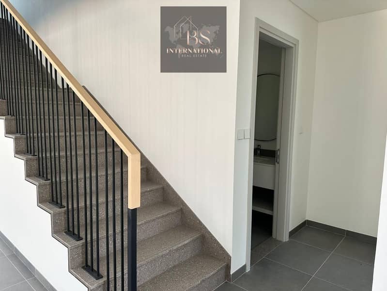 Stand Alone Villa// Premium Finished// Brand New - Image 9