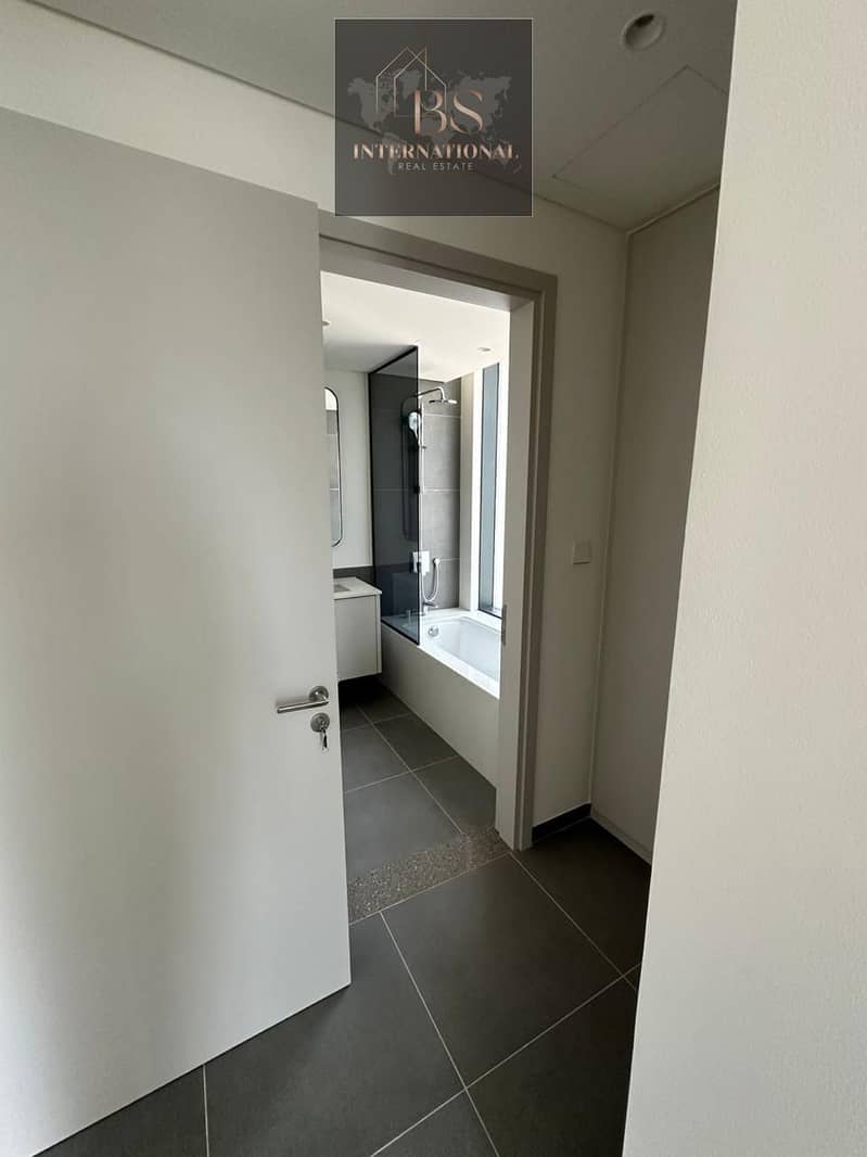 Stand Alone Villa// Premium Finished// Brand New - Image 36