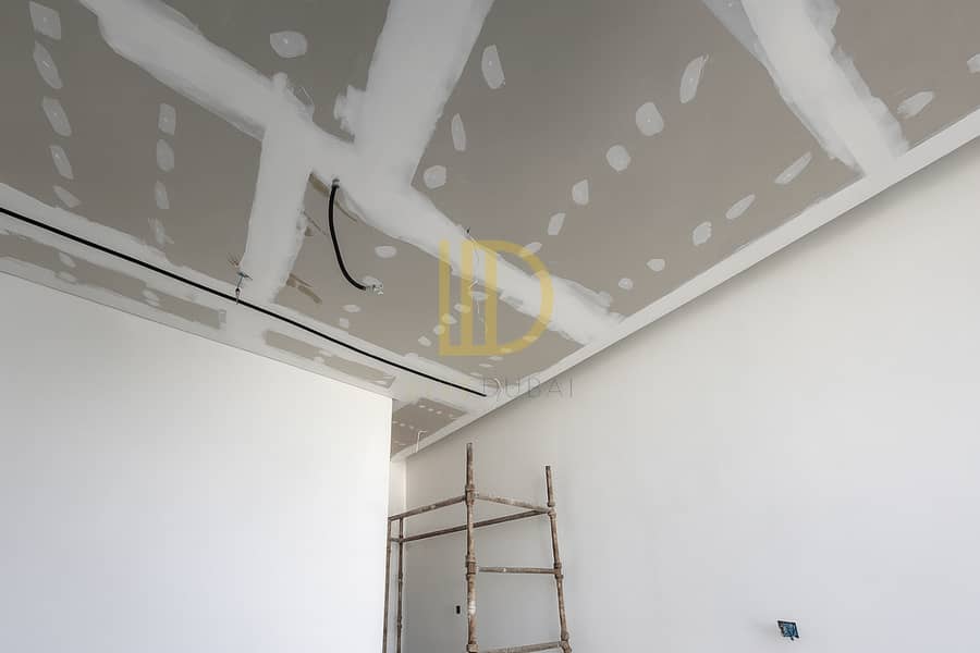 5BR Luxury Villa Rent | Lift, Pool | Next to Emirates Rd - Image 8