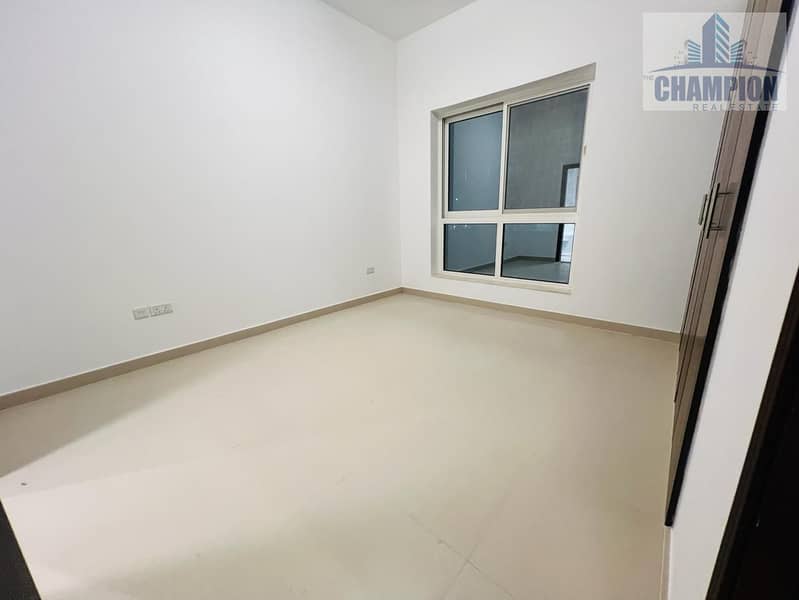 LUXURY 2 BHK WITH GYM POOL AT PRIME LOCATION NEXT TO EXIT