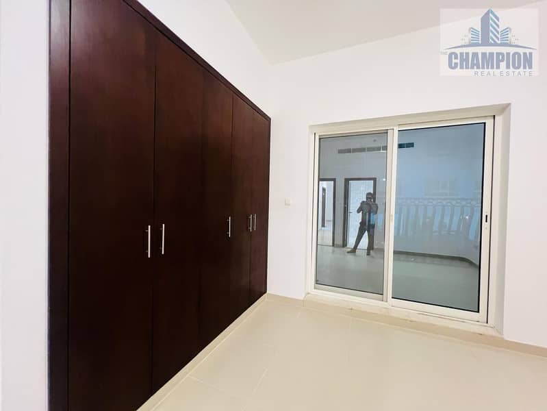 LUXURY 2 BHK WITH GYM POOL AT PRIME LOCATION NEXT TO EXIT - Image 9