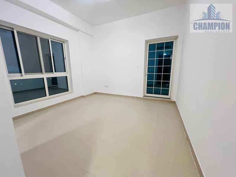 LUXURY 2 BHK WITH GYM POOL AT PRIME LOCATION NEXT TO EXIT - Image 15