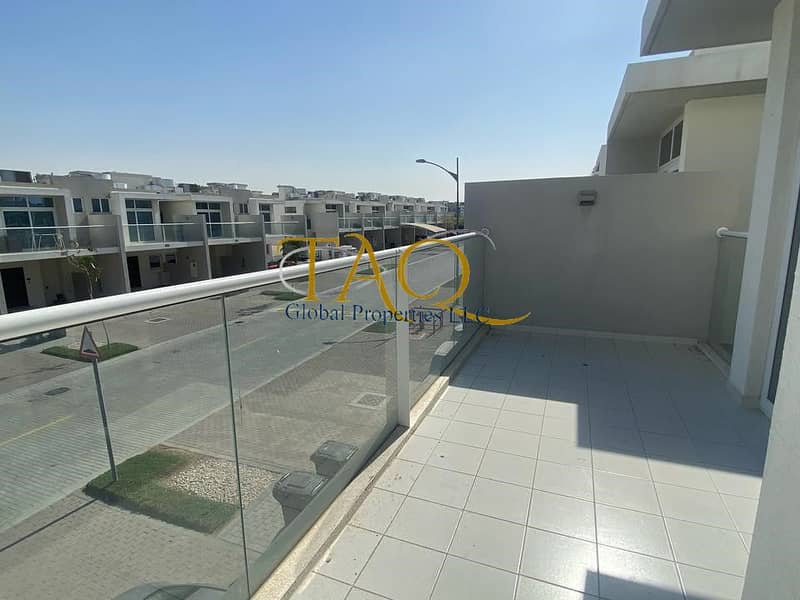 READY TO MOVE | 3BR MIDDLE UNIT | BACK TO BACK | UN-FURNISHED | - Image 12