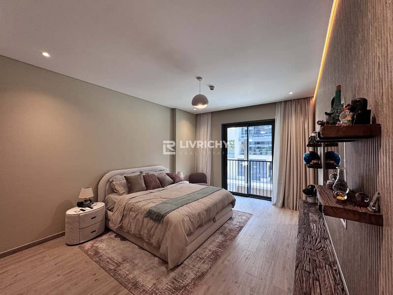 Fully Upgraded | Boulevard View | City Walk