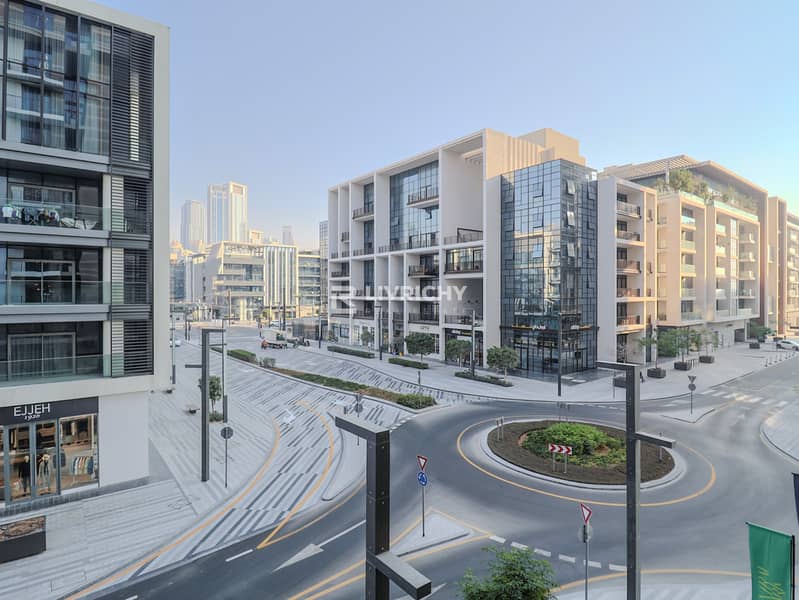 Fully Upgraded | Boulevard View | City Walk - Image 9