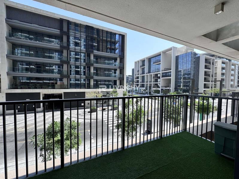 Fully Upgraded | Boulevard View | City Walk - Image 10