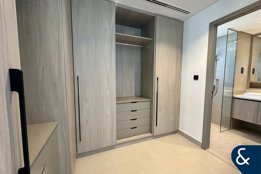 CORNER-END | LANDSCAPED | FULLY UPGRADED - Image 10