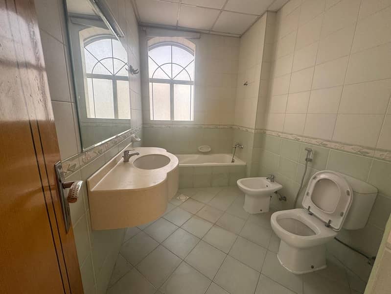 Spacious 3 BR Duplex in Mirdif for Rent - Image 11