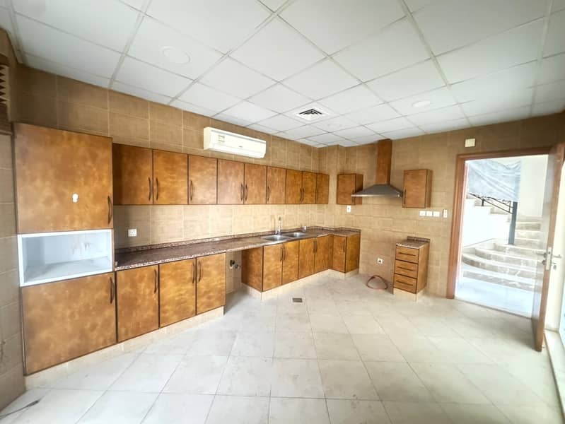 ELEGANT 4-BR VILLA FOR RENT | POOL | MIRDIF - Image 19