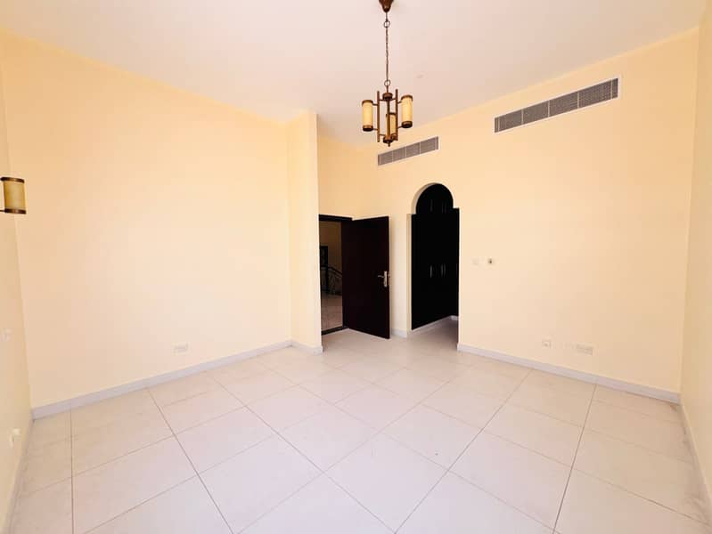 5-BR VILLA FOR RENT | MAJLIS | AL MIZHAR 2 - Image 6