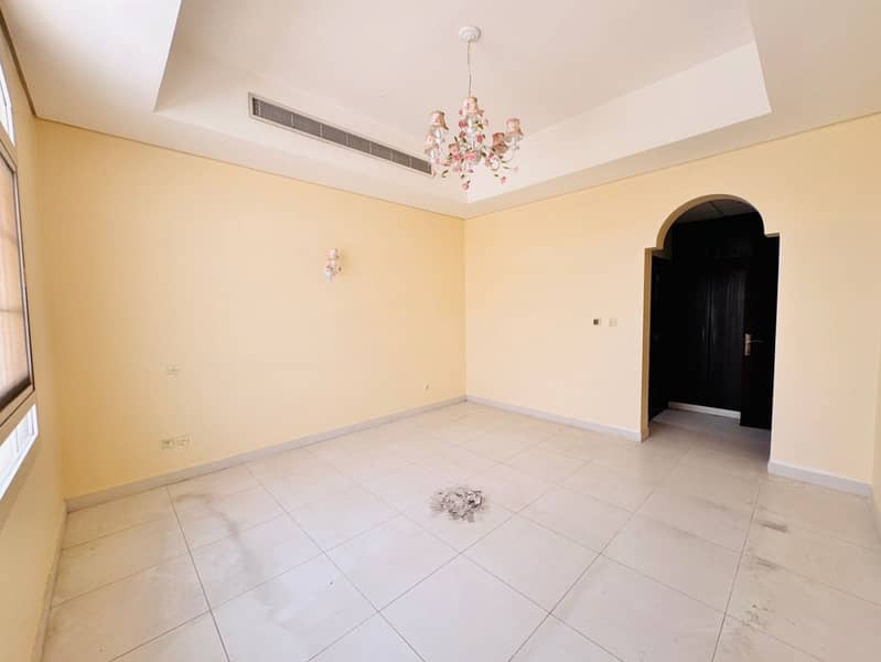 5-BR VILLA FOR RENT | MAJLIS | AL MIZHAR 2 - Image 7