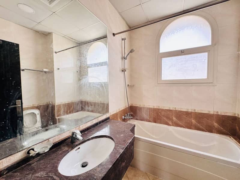 5-BR VILLA FOR RENT | MAJLIS | AL MIZHAR 2 - Image 18