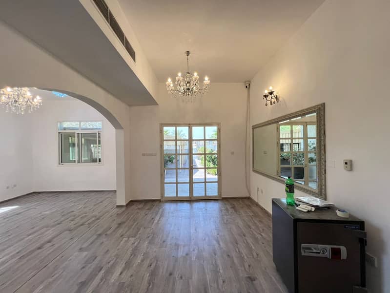 Brand New |5BR Modern Villa| Maid Room | | Garden - Image 10