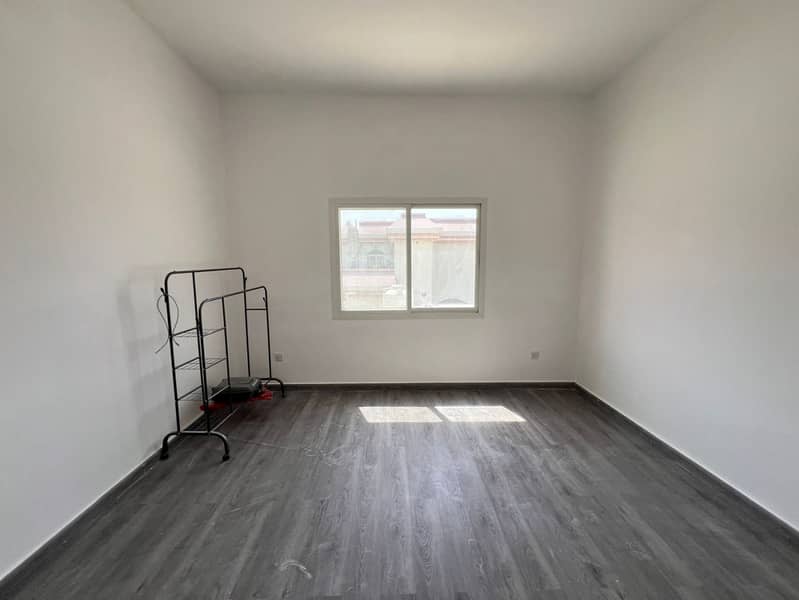 Brand New |5BR Modern Villa| Maid Room | | Garden - Image 18