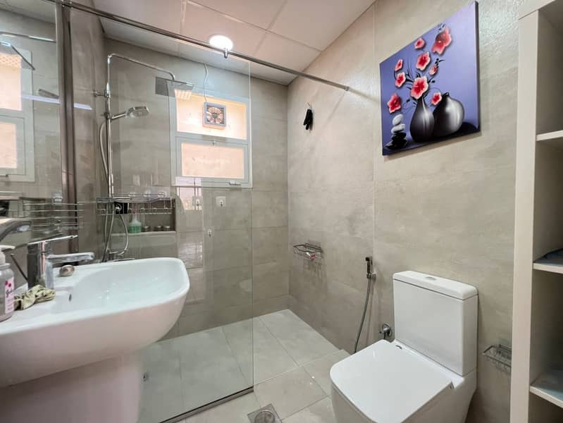 Brand New |5BR Modern Villa| Maid Room | | Garden - Image 19