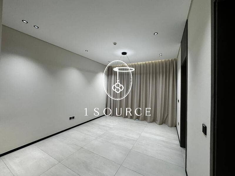 Brand New | Near Park | Ready to Move in