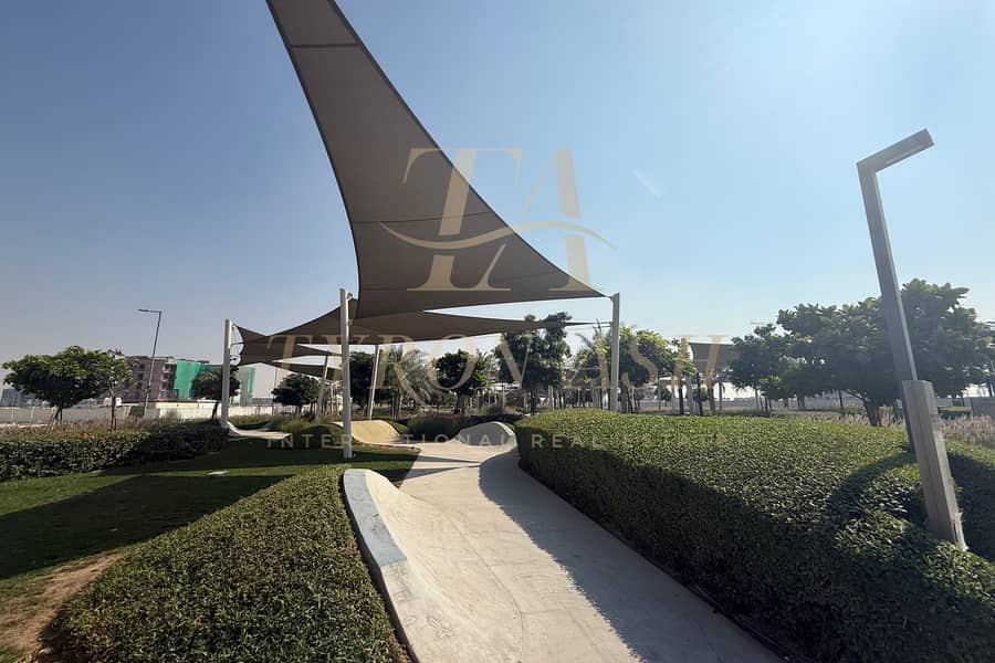 LUXURY VILLA | CORNER UNIT | CUSTOMIZABLE