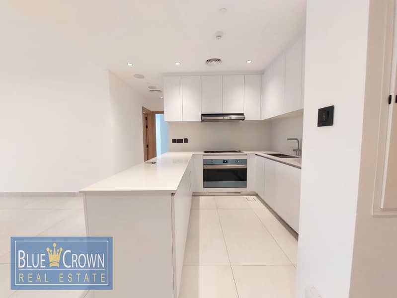 Decent Apartment 3BHK +Maid room With Kitchen Appliances || Modern Amenities