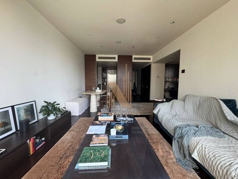 Stunning Downtown views l Rare unit l Spacious living