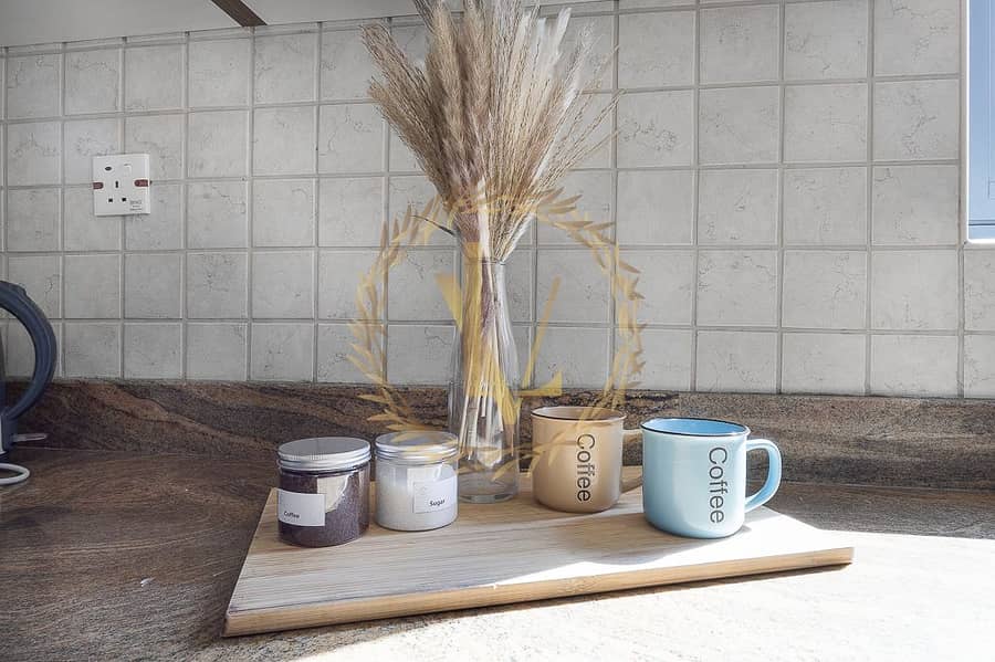 Luxurious 1BR in Dubai Marina–Steps to Metro and Beach, Several attractions nearby - Image 10