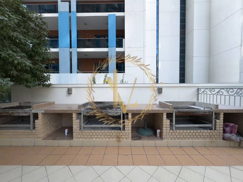 Luxurious 1BR in Dubai Marina–Steps to Metro and Beach, Several attractions nearby - Image 24