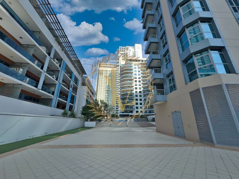 Luxurious 1BR in Dubai Marina–Steps to Metro and Beach, Several attractions nearby - Image 25