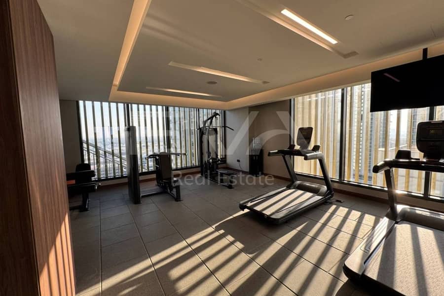 Fully Furnished | High Floor | Pool View | Vacant - Image 10