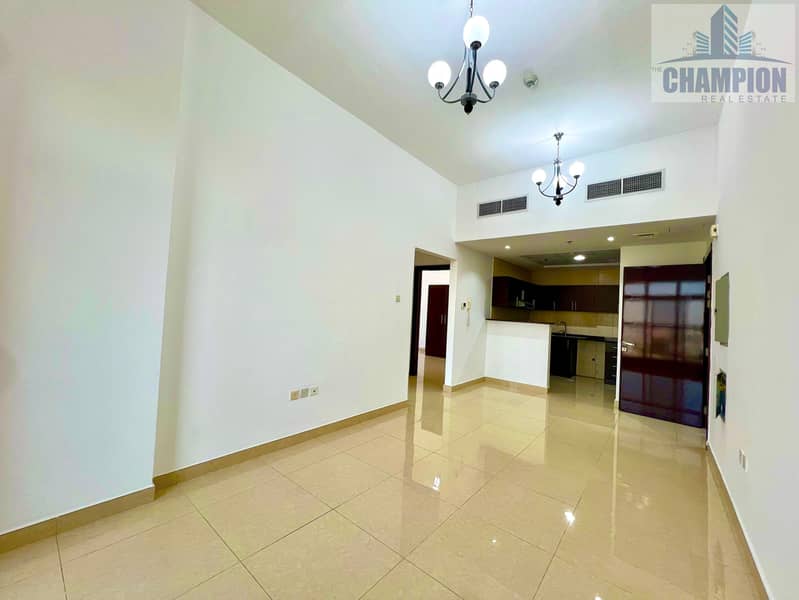 Spacious 2 BHK | 1410 Sqft | Prime Location | Rent 95k - Image 7