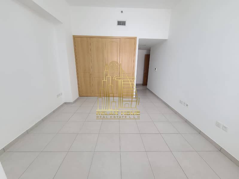 Spacious 2BHK | Chiller Free | Book Now | Close to Metro - Image 7