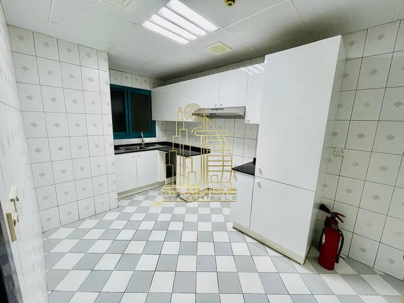 Lavish 1BHK | Chiller Free | Close Metro | Prime Location - Image 6