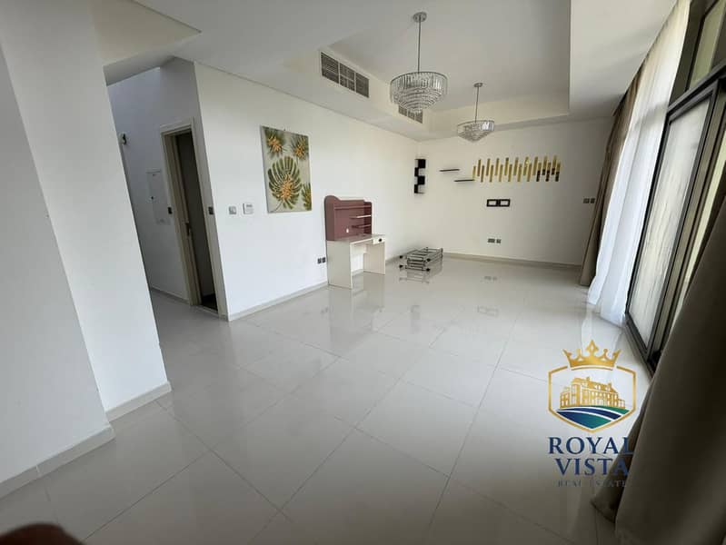 R2MB Layout | 3bed+maid | Single Row | Ready to move