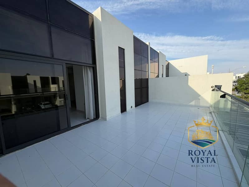 R2MB Layout | 3bed+maid | Single Row | Ready to move - Image 6