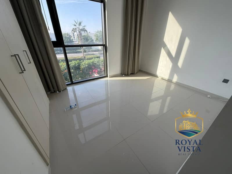 R2MB Layout | 3bed+maid | Single Row | Ready to move - Image 9