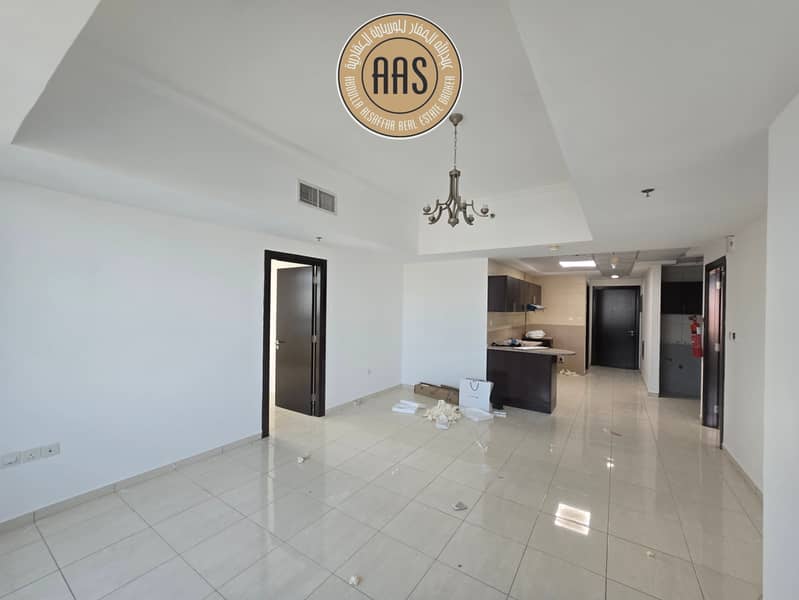 2bhk //Chiller free //Lowest price 82k Higher Floor Brari view