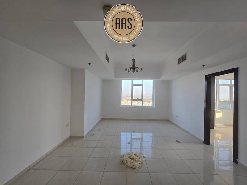 2bhk //Chiller free //Lowest price 82k Higher Floor Brari view