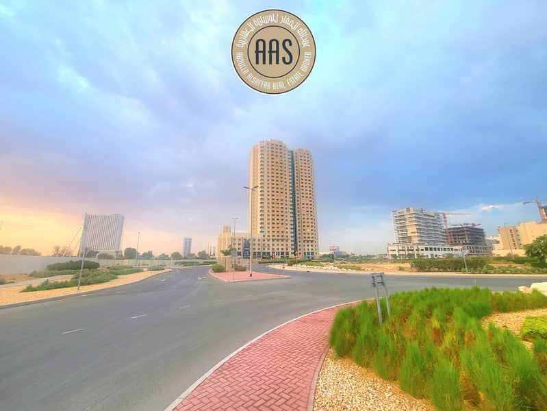 2bhk+Maid's room+laundry+storage chiller free only in 87k