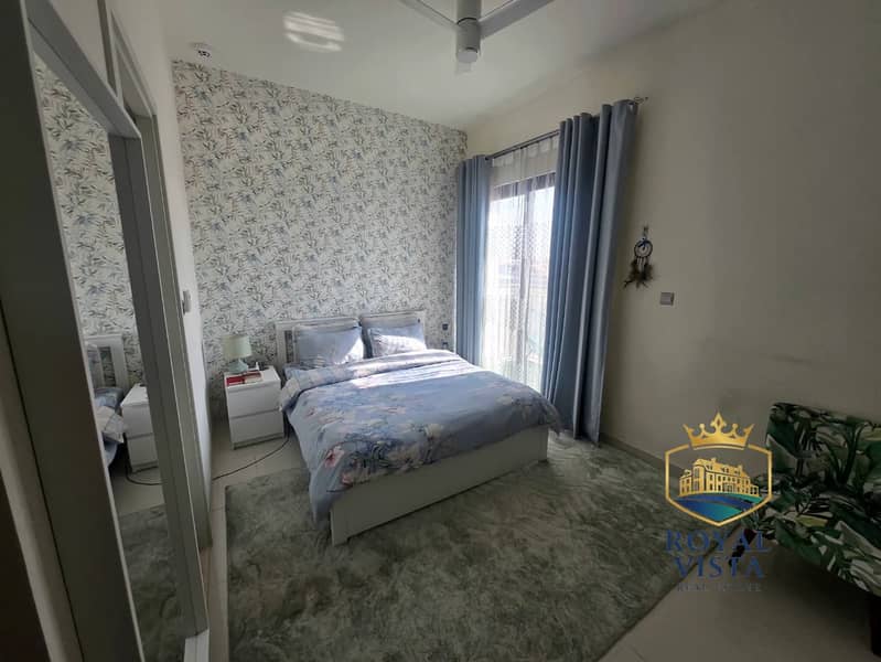 3bed+maid | Corner | Single Row - Image 9