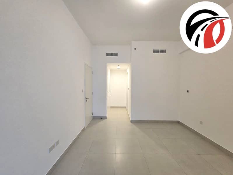 Spacious Apartment ! With All Aminities ! Ready to Move ! Big Size - Image 9