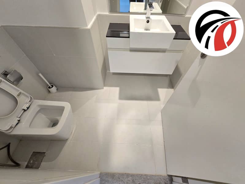 Spacious Apartment ! With All Aminities ! Ready to Move ! Big Size - Image 14