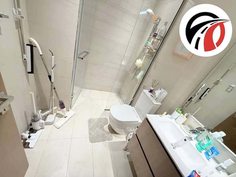 HOT OFFER // AFFORDABLE STUDIO // STYLISH INTERIORS - Image 12