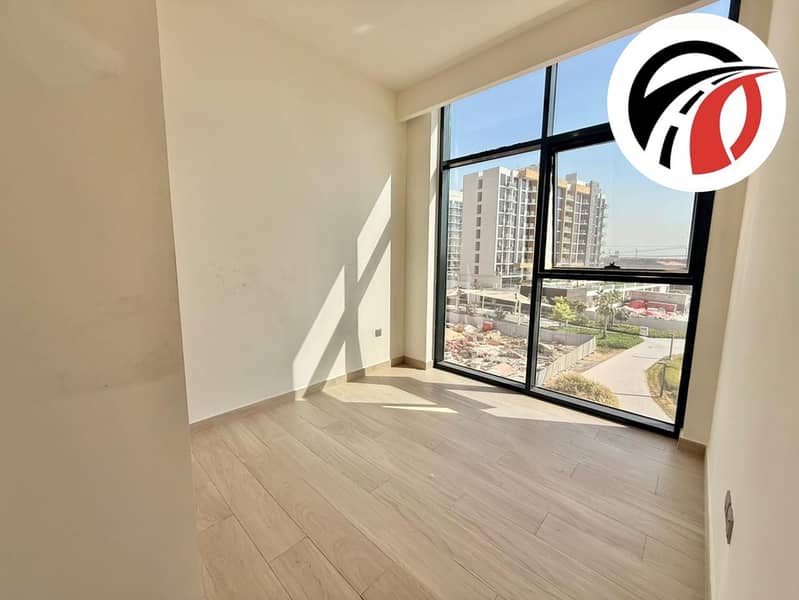 OFFER OF THE DAY ||LUXURY APARTMENT || PRIME LOCATION|| READY TO MOVE