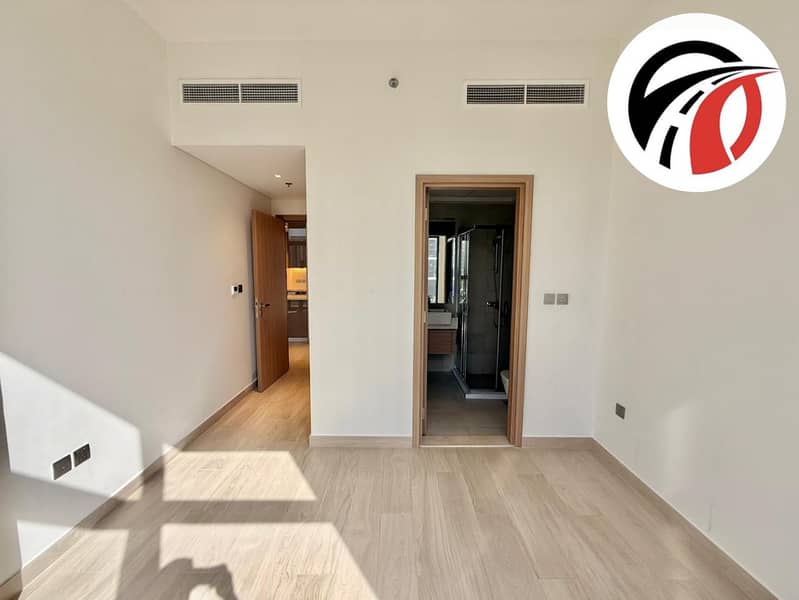OFFER OF THE DAY ||LUXURY APARTMENT || PRIME LOCATION|| READY TO MOVE - Image 8