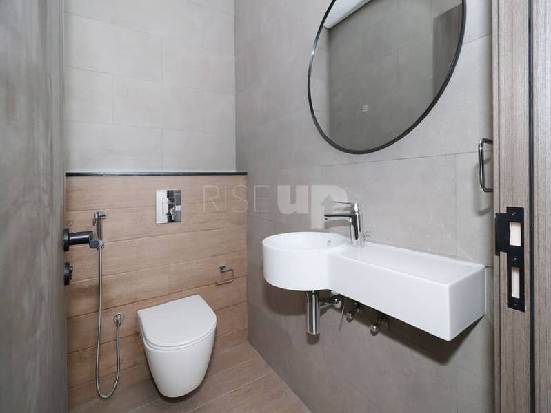 Spacious Apartment | Elegant | Motivated Seller - Image 11